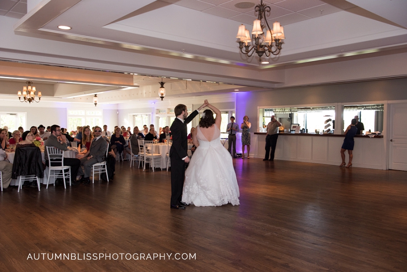 oaks-grandview-ballroom-autumn-bliss-photography_0024.jpg