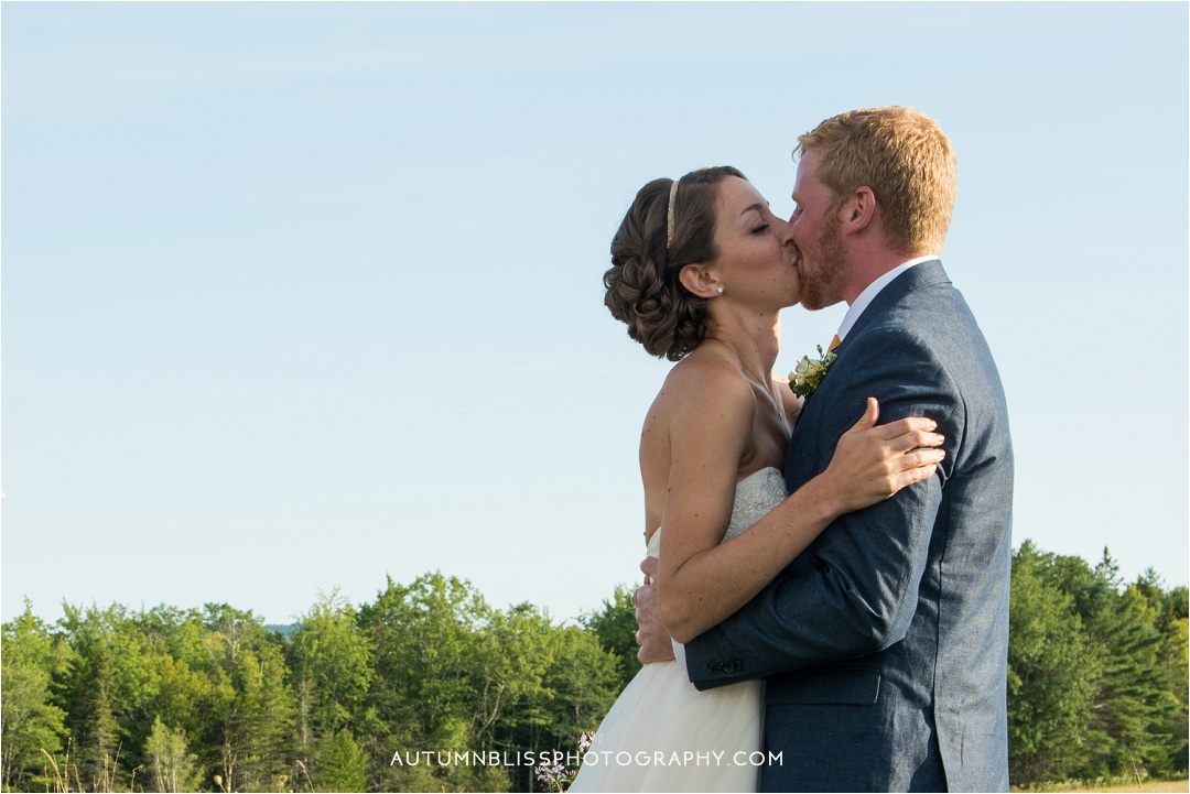 kiss-the-bride-maine-wedding-photographer.jpg