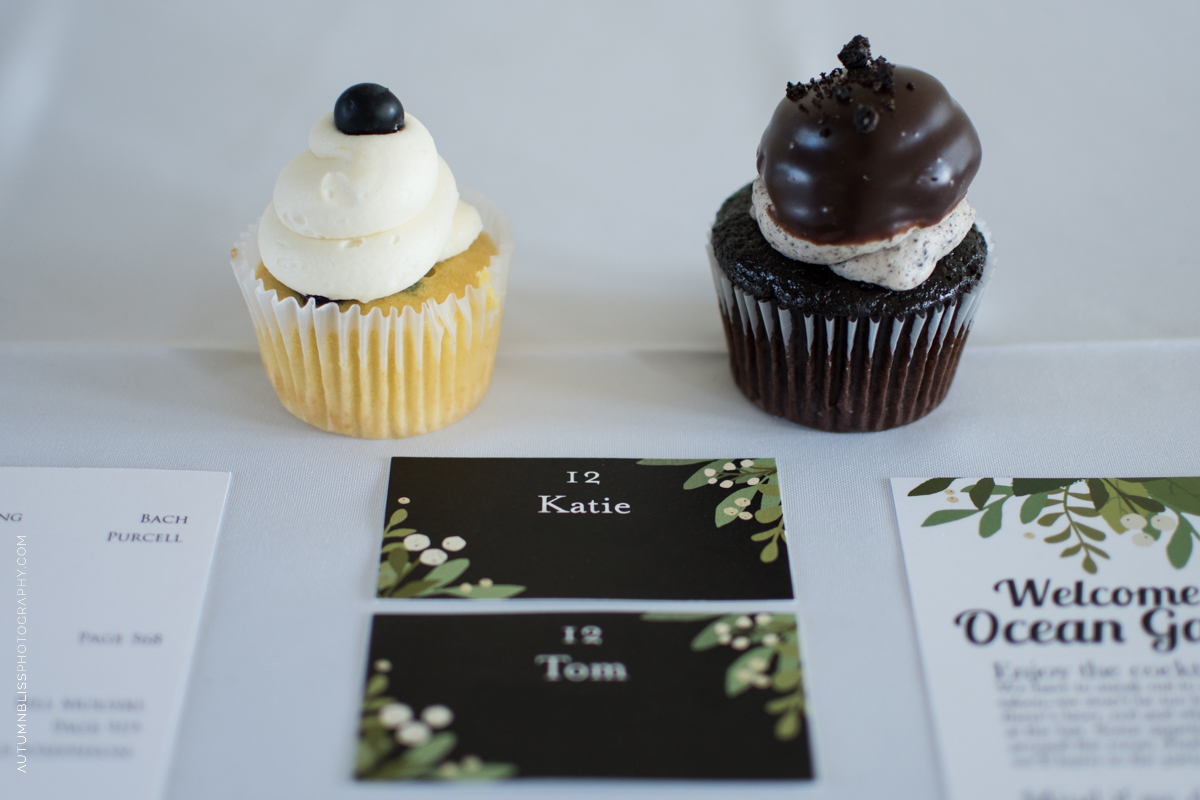 cupcakes-and-seating-cards